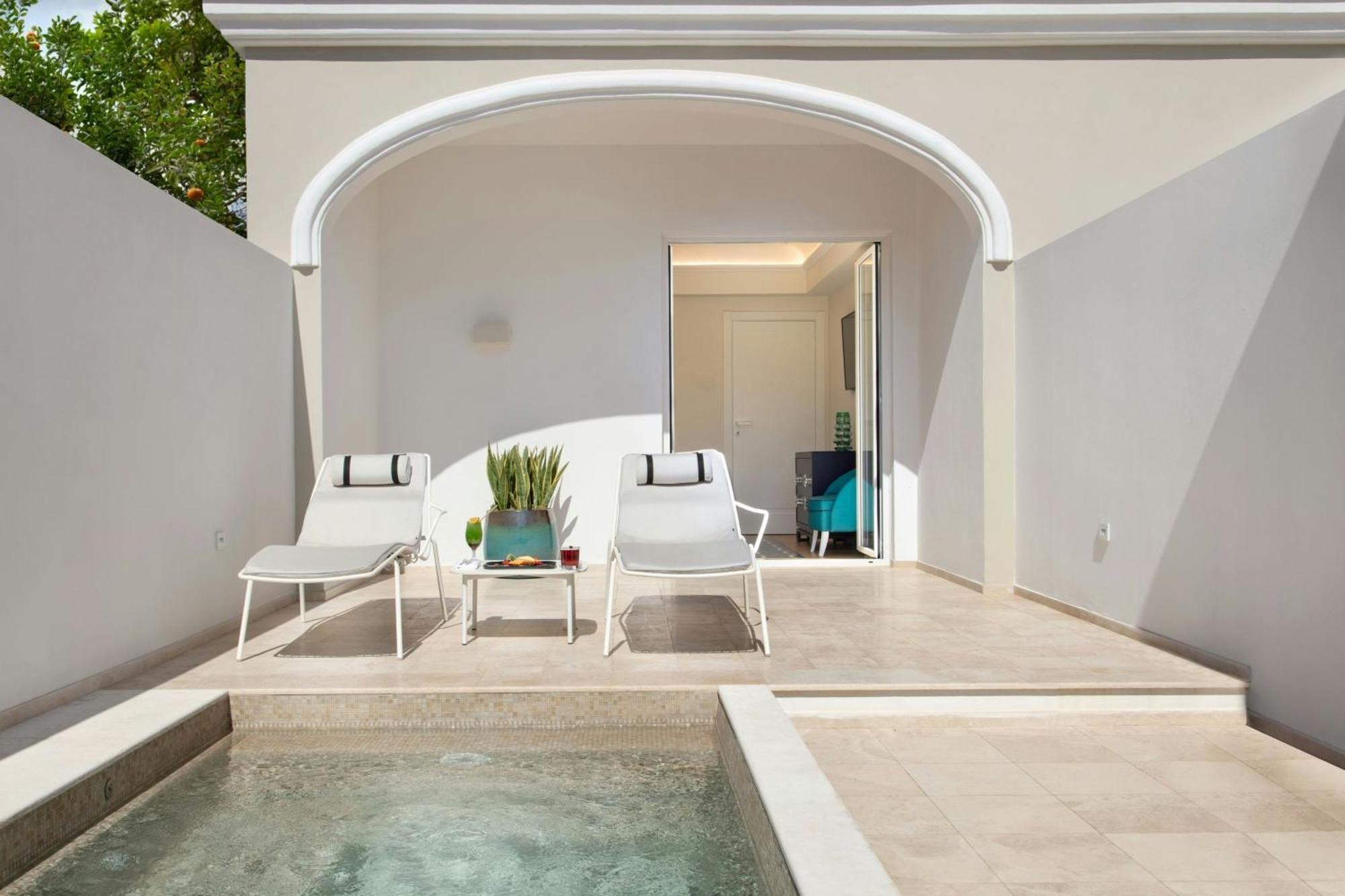 One-Bedroom La Dolce Vita Suite with King Bed and Patio