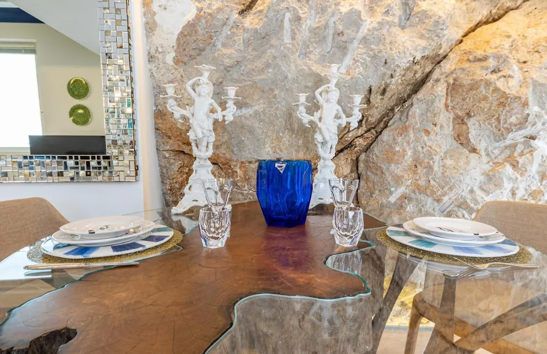 Casa Boutique By Capri 5 Senses-1