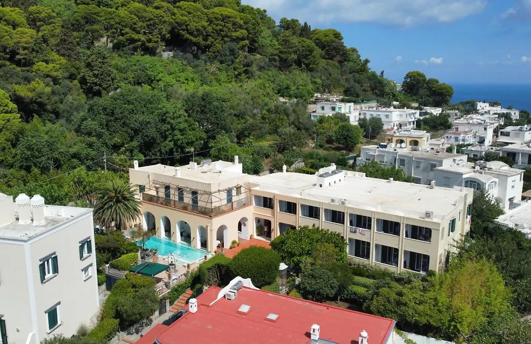 Hotel Villa Sarah-1