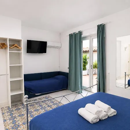 Villacore Capri-3